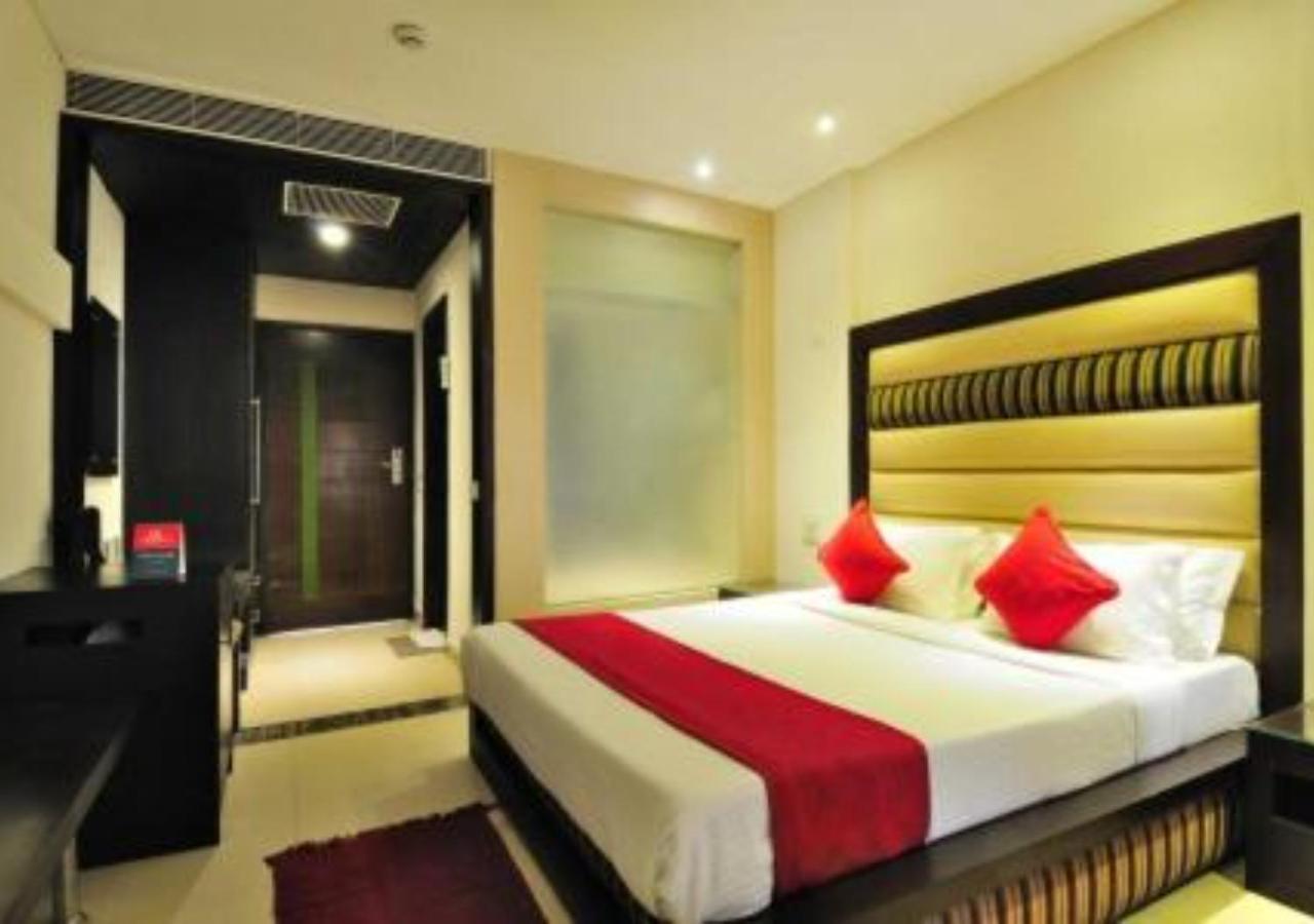 Hotel Landmark Chandigarh Exterior photo
